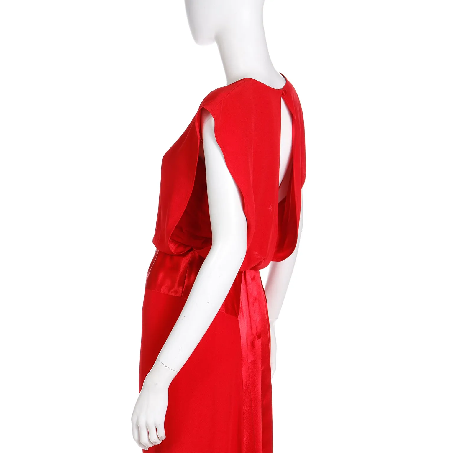 1990s Albert Nipon Red Matte & Satin Crepe Dress W Back Slit