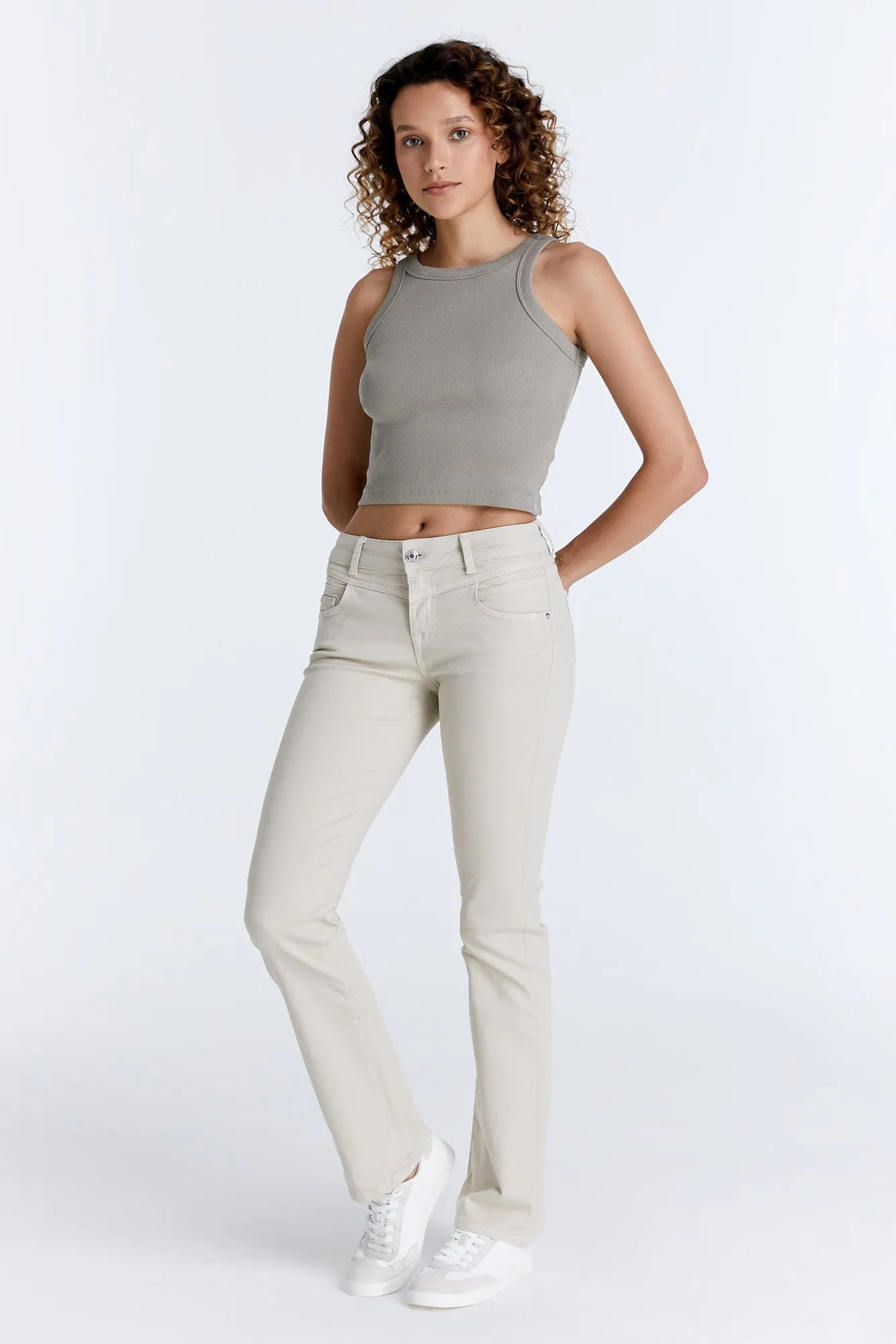 Judith Mid Waist 5 Pocket Jeans Sand