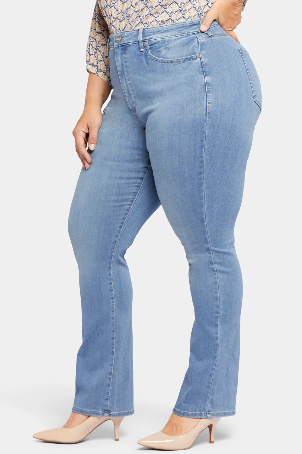 Slim Bootcut Jeans In Plus Size - Lovesick