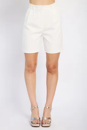 Tailored Pleat Front Short in Milk