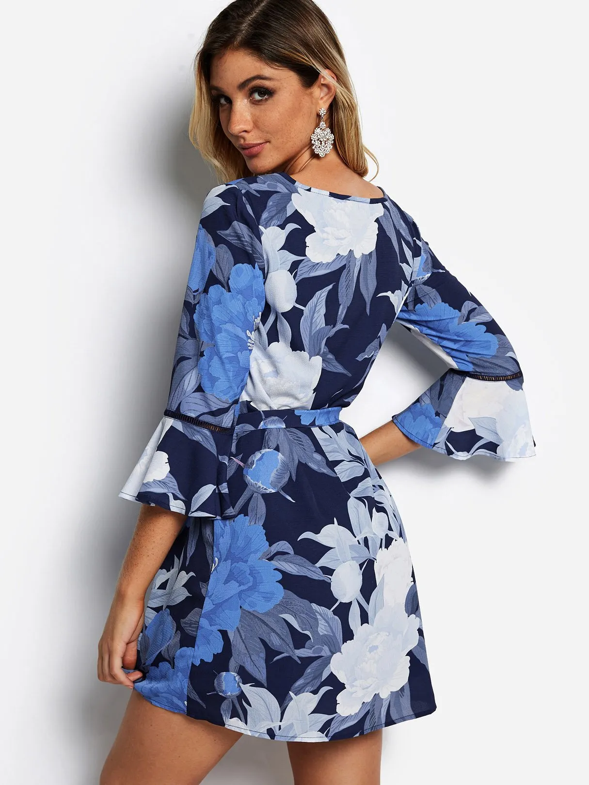 Wholesale Blue Crew Neck 3/4 Length Sleeve Floral Print Cut Out Self-Tie Dresses