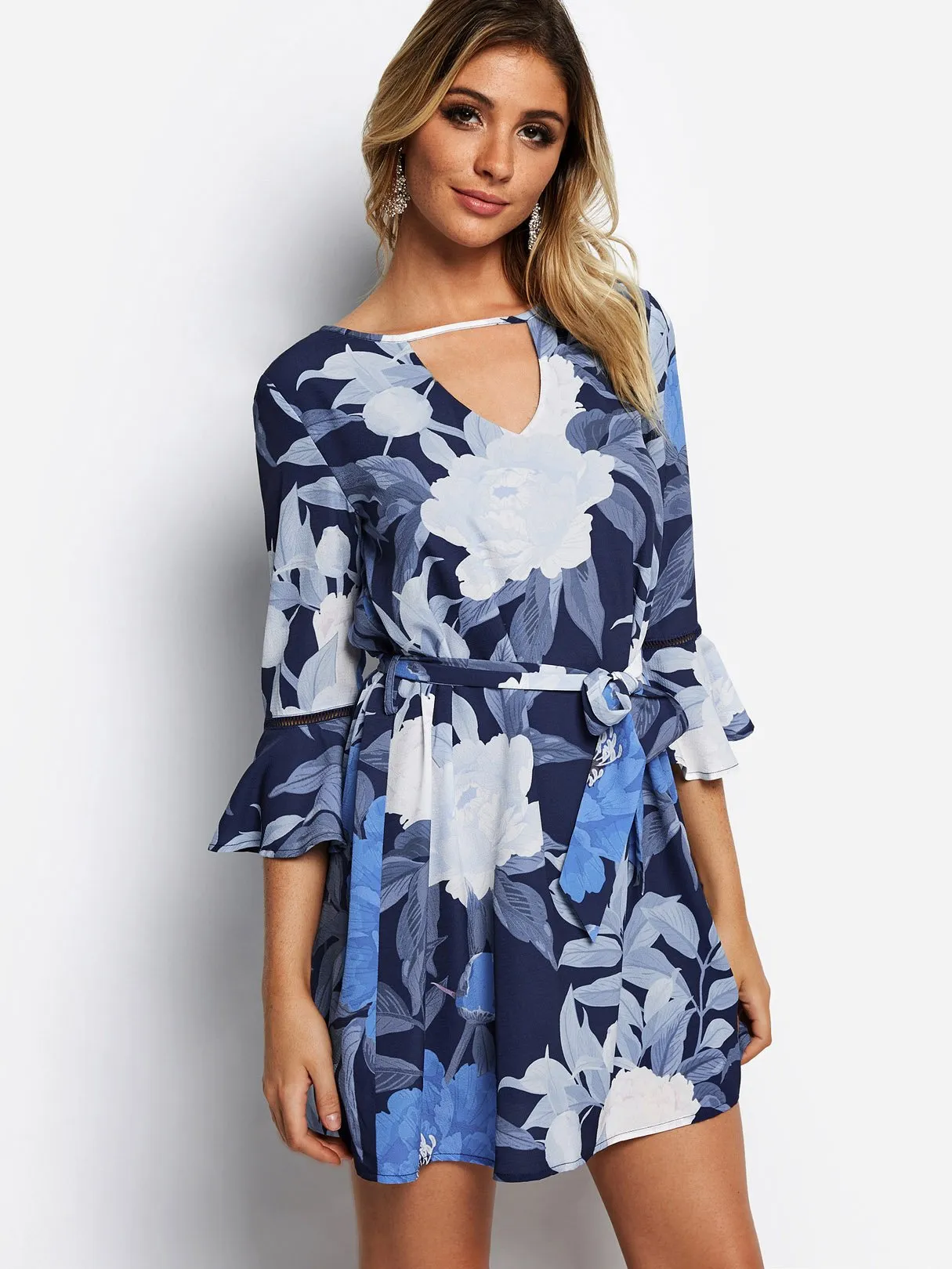 Wholesale Blue Crew Neck 3/4 Length Sleeve Floral Print Cut Out Self-Tie Dresses