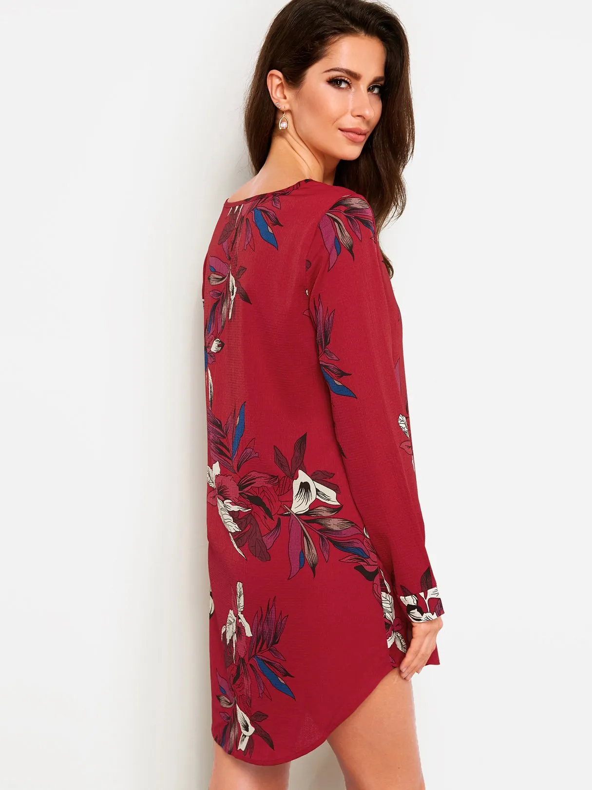 Wholesale Burgundy Round Neck Long Sleeve Floral Print Curved Hem Dresses